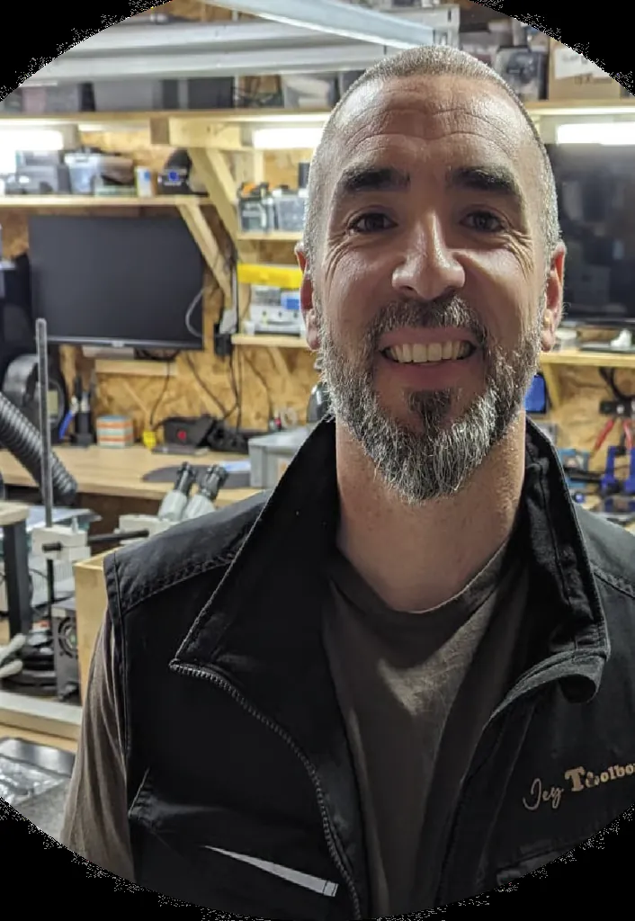 Jérémy, artisan JeyToolbox